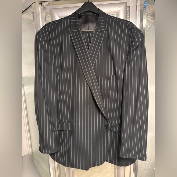 Mens Stacy Adams Black /w White Pin Stripes 2Pc. Suit Sz. 58R